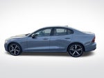2024 Volvo S60 B5 Plus Dark Theme