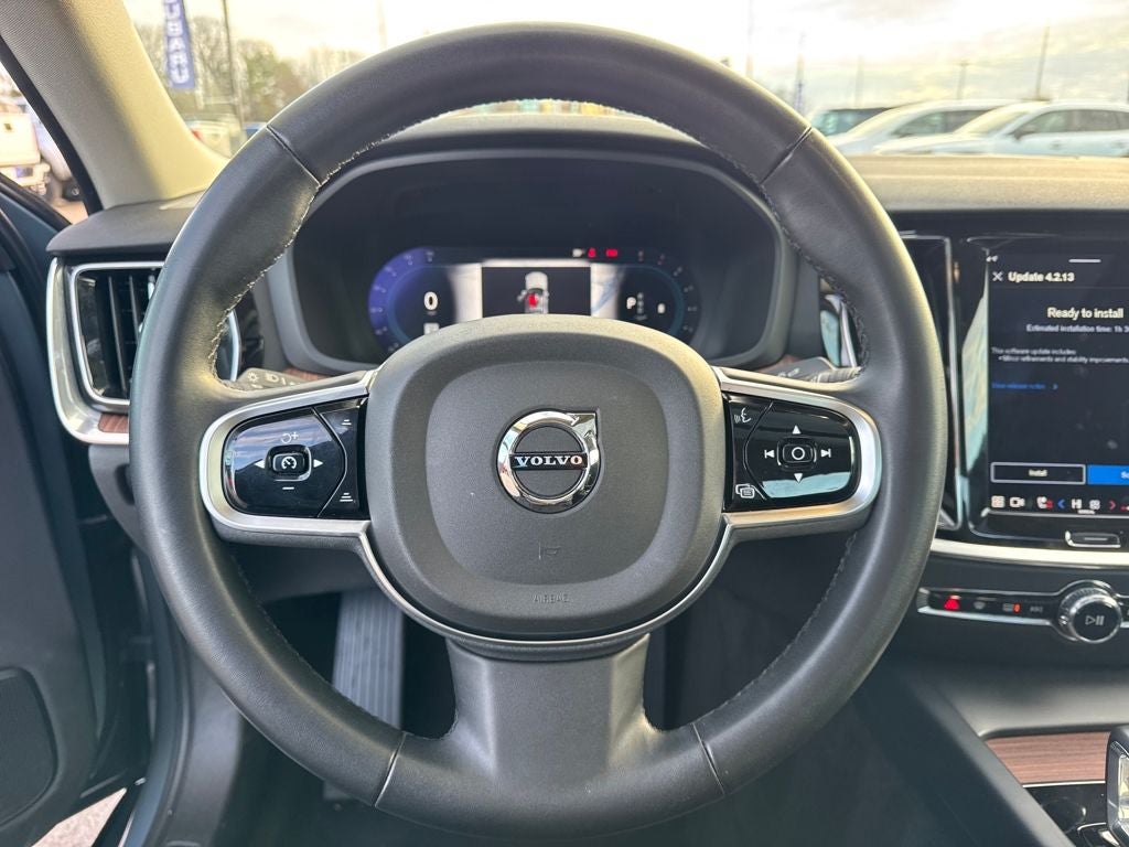2024 Volvo S60 B5 Plus Dark Theme