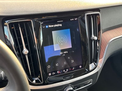 2024 Volvo S60 B5 Plus Dark Theme