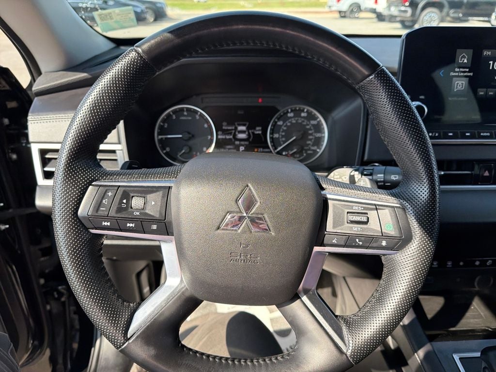 2024 Mitsubishi Outlander SE