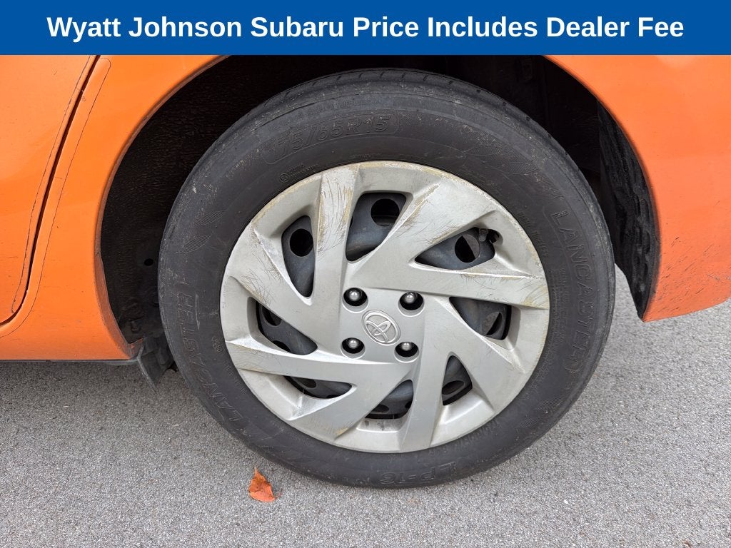 2015 Toyota Prius c Two