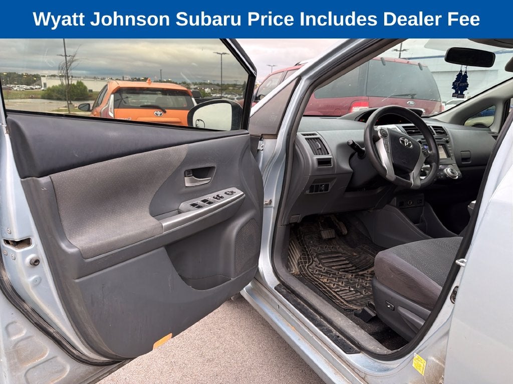 2014 Toyota Prius v Two