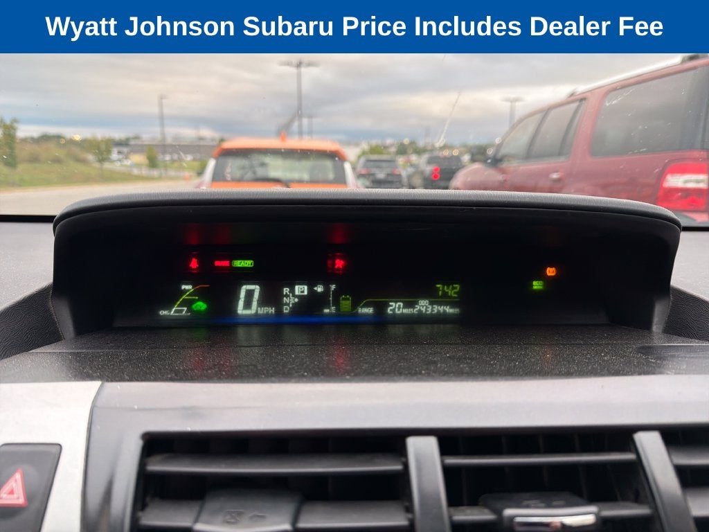 2014 Toyota Prius v Two