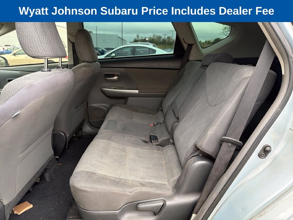 2014 Toyota Prius v Two