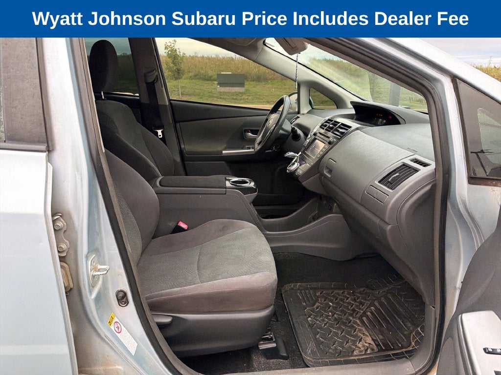 2014 Toyota Prius v Two
