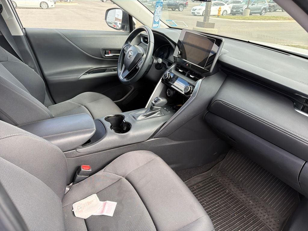 2023 Toyota Venza LE