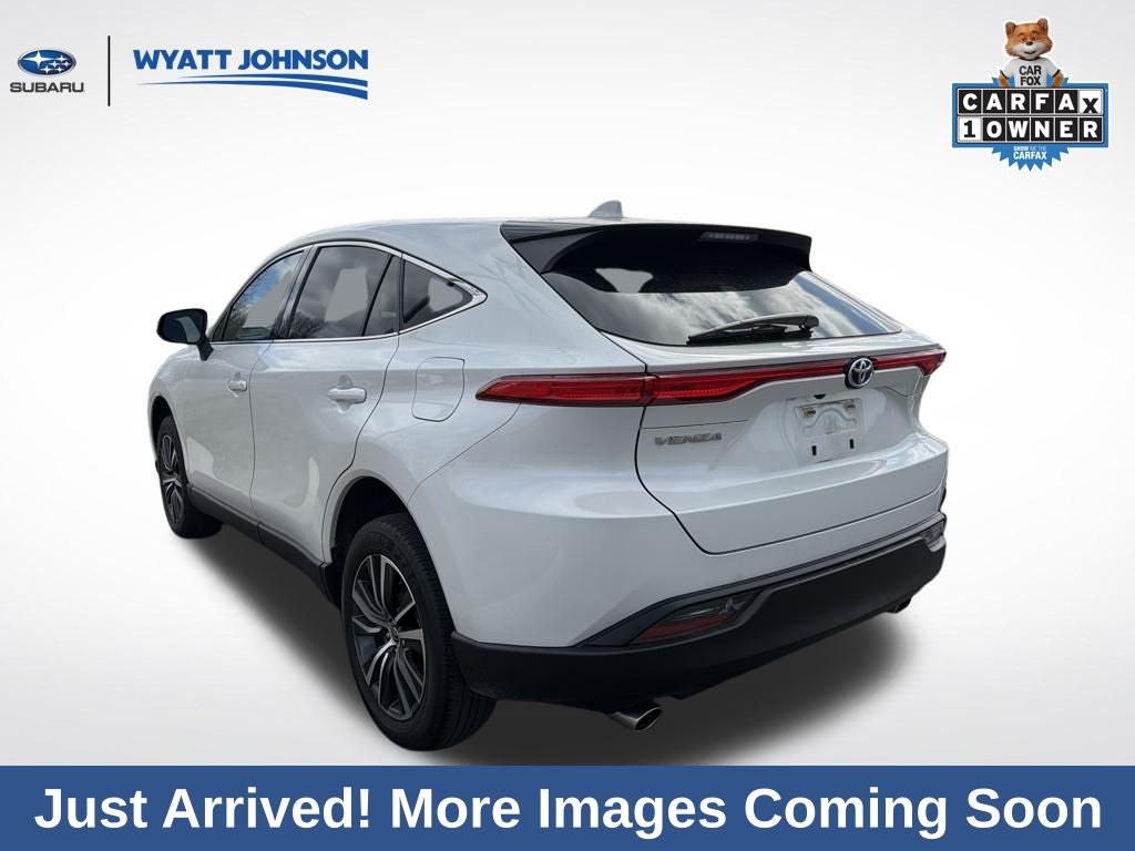 2023 Toyota Venza Base