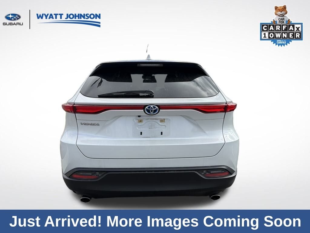 2023 Toyota Venza LE