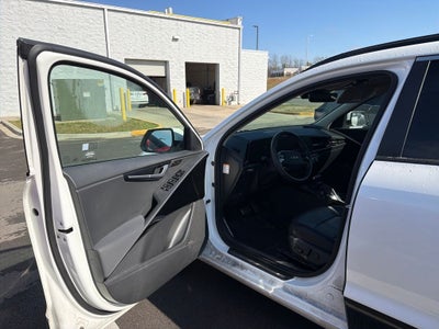 2023 Kia Niro SX Touring