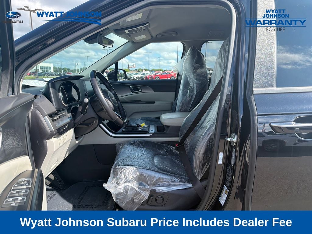 2024 Kia Carnival LX