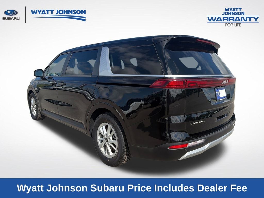2024 Kia Carnival LX