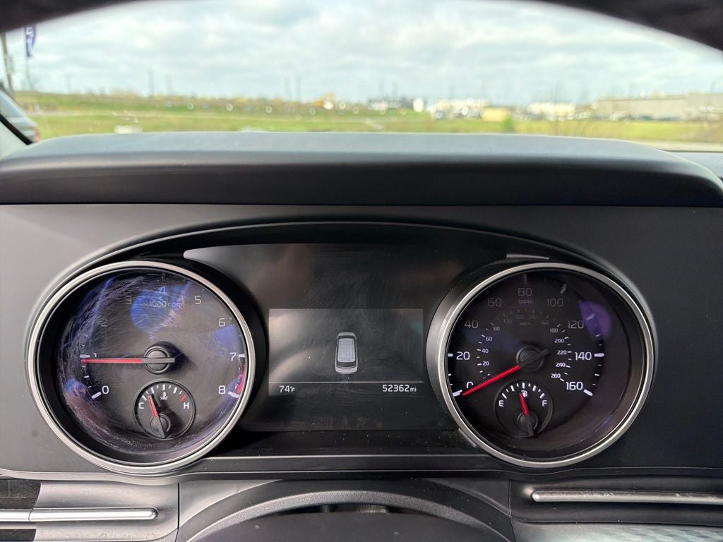 2024 Kia Carnival LX