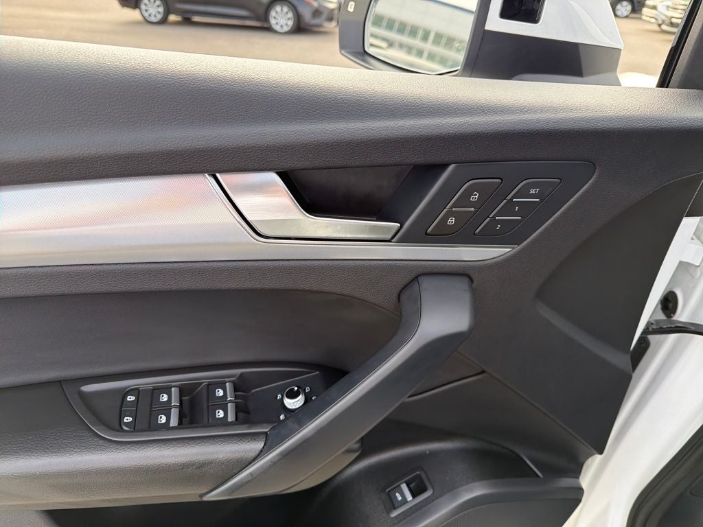 2025 Audi Q5 45 S line Premium quattro